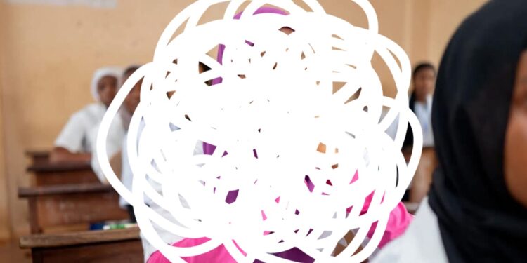 Kérouané Bac 2025: elle poursuit les épreuves après l&rsquo;accouchement et le décès de son bébé