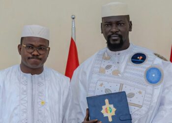 Le CNT a remis au Président Mamadi Doumbouya, le projet de nouvelle Constitution