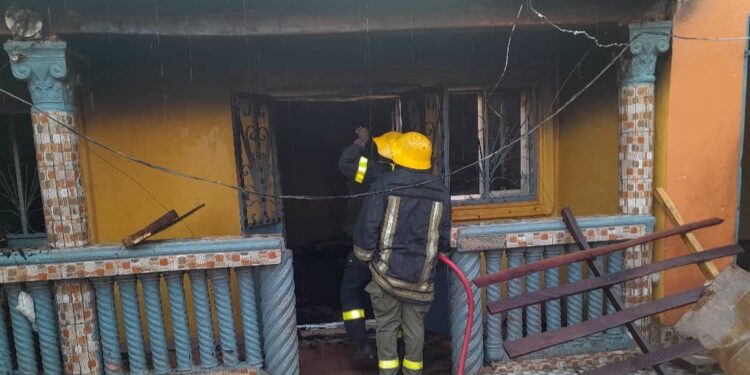 Siguiri/Aéroport Plateau : incendie dans une concession, bilan provisoire de deux morts