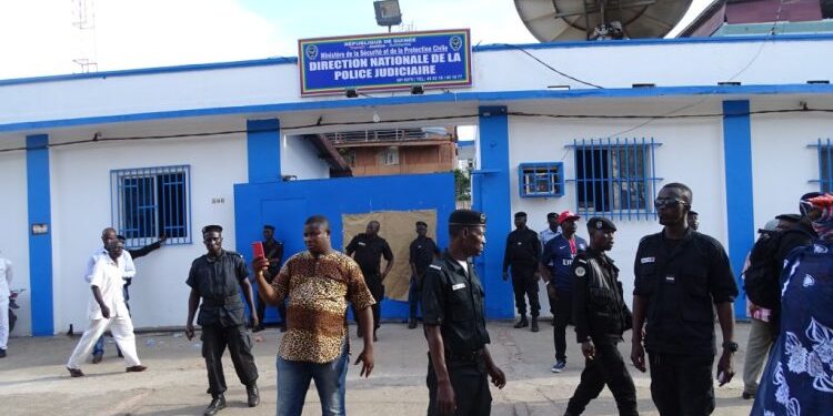 Crise à l’Agence Nationale de Lutte Contre la Corruption : Interpellation du porte-parole du collectif des travailleurs