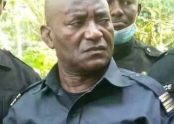 Colonel Idrissa Jozi Camara s&rsquo;en va après avoir fait une crise cardiaque dans une banque