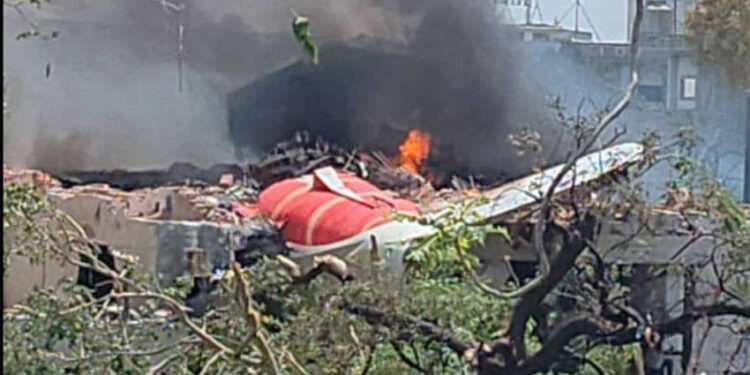 Crash d’un vol Air India : aucun survivant parmi les 242 personnes à bord