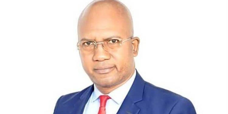 Crise de liquidités en Guinée : Abdoulaye Guirassy appelle la BCRG à restaurer la confiance pour relancer le système bancaire