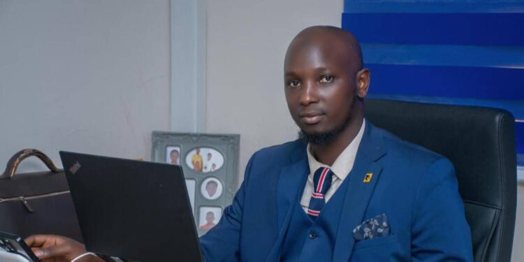 Prix CEO FirstBank Guinée 2024 : Thierno Abdourahmane Gadjico rafle le prix du meilleur travailleur de l&rsquo;année