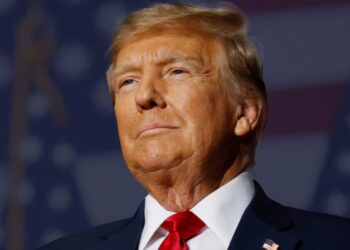 Interdiction totale d’entrée aux USA : les 36 pays concernés disposent de 60 jours pour se mettre en règle.