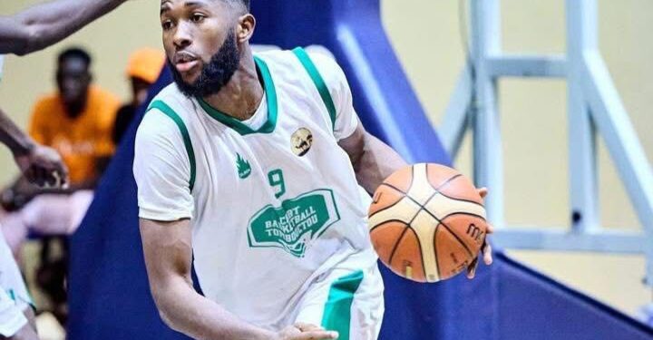 Ibrahim Kalil Fofana sacré champion du Mali avec le CRB Tombouctou : un exploit historique pour le club malien