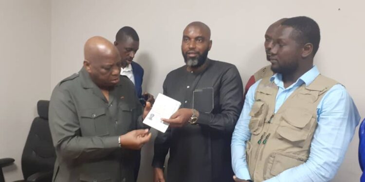 Passeports des Guinéens de l’étranger : un dispositif de production installé au ministère des Affaires étrangères