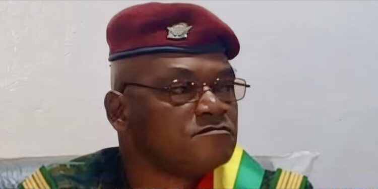 Siguiri : le préfet relance la guerre contre la chicha