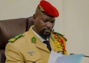 Le Général Doumbouya promulgue la loi sur le référendum constitutionnel