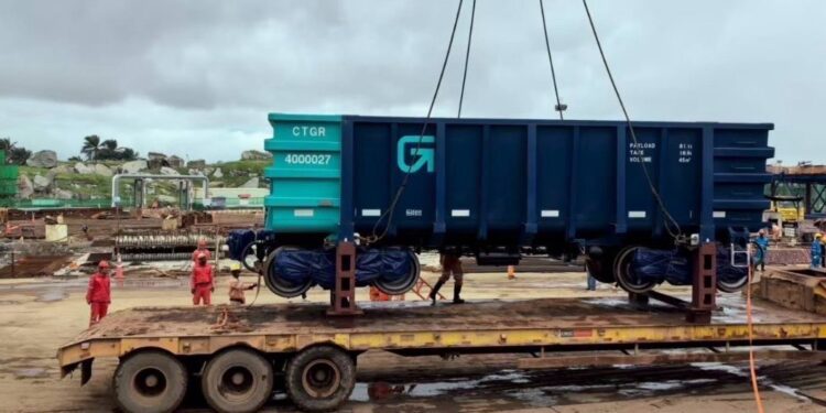 Moment historique pour le projet Simandou : la CTG réceptionne son premier wagon au port de Morebaya