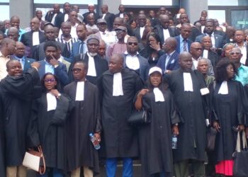 Dernière minute : le Barreau de Guinée suspend son mot d’ordre de boycott