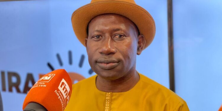 Makanera Kaké s&rsquo;en prend à Cellou: « Évitons le communautarisme en politique »