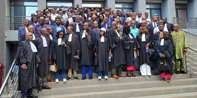 Conakry: jour décisif pour le Barreau de Guinée après deux semaines de boycott