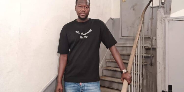 Fousseynou Cissé décoré après avoir sauvé des femmes et des bébés d&rsquo;un incendie (France)