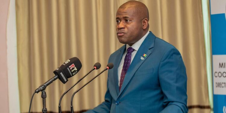 Journée mondiale de la population : le ministre Ismaël Nabé appelle à l’autonomisation des jeunes.