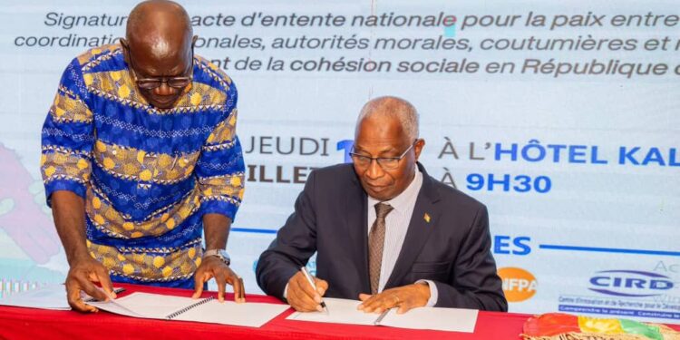 Paix et unité : le Pacte d’entente nationale signé pour renforcer la cohésion sociale en Guinée
