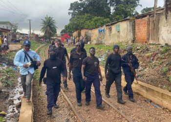 La question du jour : Les services de police, en pleines opérations anti-drogue à Conakry et environs, sont-ils, à votre avis, suffisamment outillés par l’Etat et soutenus par la population?