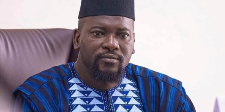 Guinée: deux lois promulguées sur l’énergie solaire et la coopération scientifique 