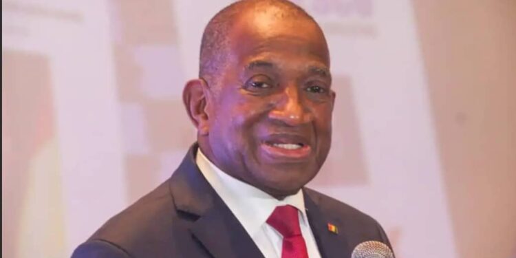 Présentation du livre de Kabiné Komara à Conakry : un moment de lucidité, d&rsquo;engagement et d’hommage