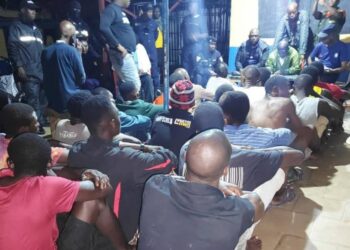 Drogue à Kaloum: des suspects interpellés dans le plafond de l’école Federico Mayor