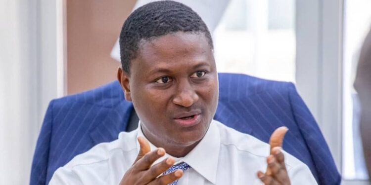 Remaniement partiel du gouvernement : Namory Camara, ex-DG de la SOGEAG, nommé ministre de l’Énergie