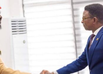 Alpha Bacar Barry reconduit au ministère de l’Enseignement supérieur: « un appel renouvelé au service de la nation »