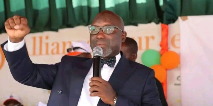 « Ceux qui ont occupé de hautes fonctions n&rsquo;ont pas leur place en prison. Il faut les mettre en résidence surveillée », propose Mohamed Nabe de l’ARP