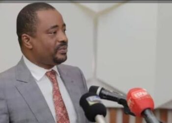 En attendant le changement ! (Tibou Kamara)