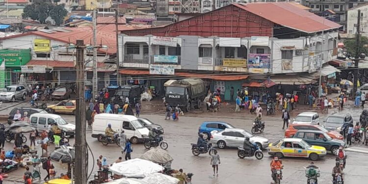 Appel à manifester du FNDC : faible mobilisation à Cosa à 10h, forte présence sécuritaire