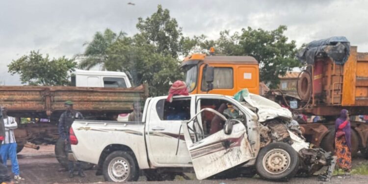 Kindia: collision meurtrière entre une voiture et un camion benne, 2 morts ce samedi