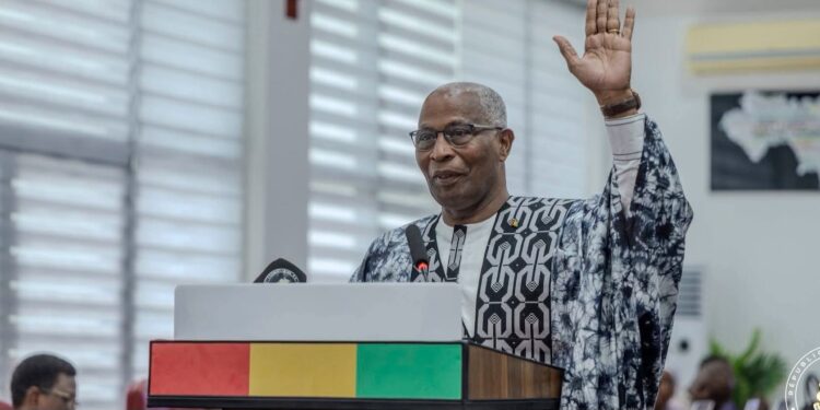 Remaniement gouvernemental: le PM, les nouveaux et anciens ministres prêtent serment