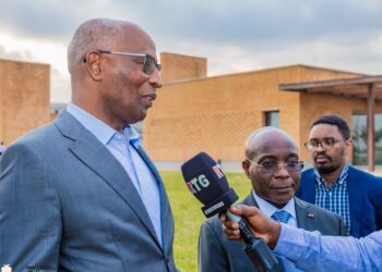 Élections en Guinée: aucun nouvel inscrit entre le référendum et la présidentielle, selon Bah Oury