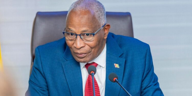 Retrait de la concession minière à GAC: près de « 20 ans de laxisme » dénoncés par Bah Oury