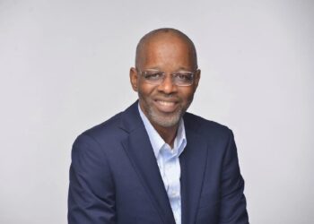 𝐀𝐧𝐚𝐥𝐲𝐬𝐞 𝐜𝐢𝐭𝐨𝐲𝐞𝐧𝐧𝐞 𝐝𝐮 𝐩𝐫𝐨𝐣𝐞𝐭 𝐝𝐞 𝐧𝐨𝐮𝐯𝐞𝐥𝐥𝐞 𝐂𝐨𝐧𝐬𝐭𝐢𝐭𝐮𝐭𝐢𝐨𝐧 𝐠𝐮𝐢𝐧ée𝐧𝐧𝐞 (Amadou Thierno Diallo)