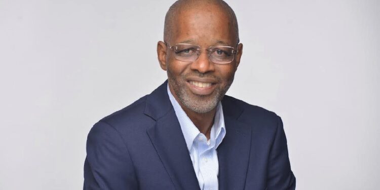 𝐀𝐧𝐚𝐥𝐲𝐬𝐞 𝐜𝐢𝐭𝐨𝐲𝐞𝐧𝐧𝐞 𝐝𝐮 𝐩𝐫𝐨𝐣𝐞𝐭 𝐝𝐞 𝐧𝐨𝐮𝐯𝐞𝐥𝐥𝐞 𝐂𝐨𝐧𝐬𝐭𝐢𝐭𝐮𝐭𝐢𝐨𝐧 𝐠𝐮𝐢𝐧ée𝐧𝐧𝐞 (Amadou Thierno Diallo)