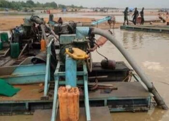 Mandiana serre la vis: fin des dragues sur le Sankarani, en Haute-Guinée