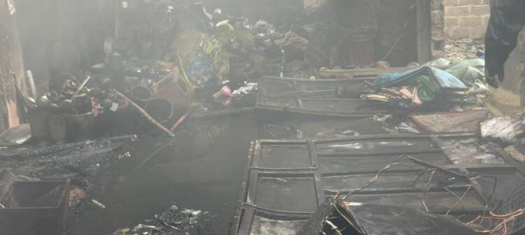 Incendie au marché Madina : 23 boutiques ravagées, les commerçants réclament un centre de secours