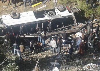 Algérie : un accident de bus fait 18 morts, le président Tebboune décrète un jour de deuil national