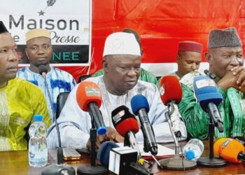 Guinée : des anciens élus locaux rallient l&rsquo;AFP et appellent le Général Doumbouya à se porter candidat à la présidentielle
