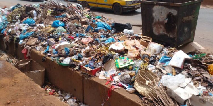 Conakry : l’incivisme des citoyens, un facteur aggravant des inondations 