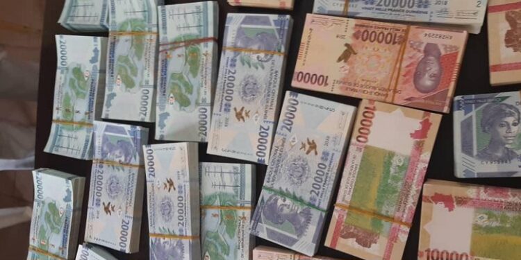 Crise de liquidité : la Banque centrale de Guinée réceptionne un lot de billets