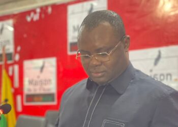 Bernard Gomou réaffirme sa loyauté envers Mamadi Doumbouya et garde le silence sur la gestion du gouvernement