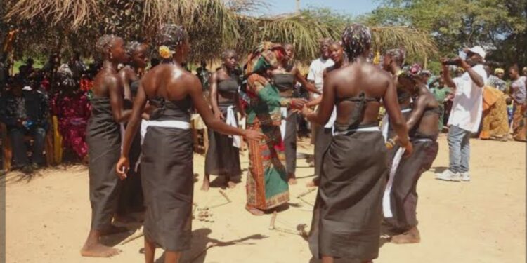 N’Zérékoré : un camp d’excision démantelé à Moata, plusieurs arrestations