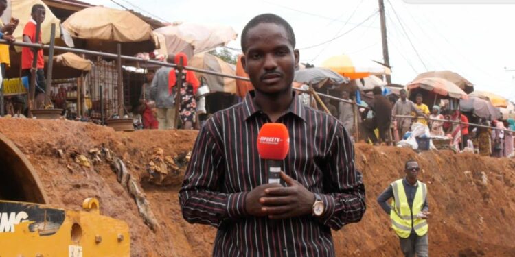 Le journaliste Mamoudou Boullèrè Diallo libéré après une nuit de détention