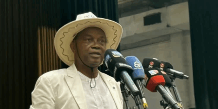 Aboubacar Soumah rassure : « le syndicat de l&rsquo;éducation dit OUI à la nouvelle Constitution »