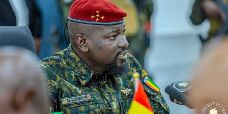 Conseil des ministres : le Général Doumbouya adresse ses remerciements à la CEDEAO, à l’Union africaine, aux ministres et au Comité stratégique de Simandou 2040