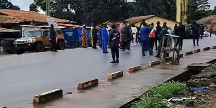 Décès d’un homme dans un accident impliquant l&rsquo;artiste Singleton : le parquet de Coyah ouvre une procédure judiciaire 