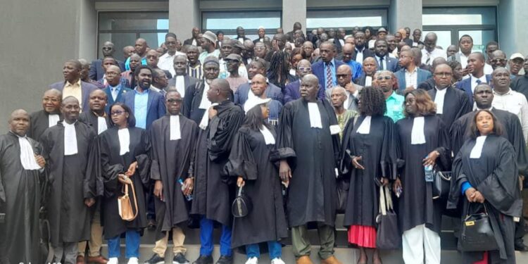 Guinée : l&rsquo;Ordre des Avocats recadre Bernard Gomou après sa sortie médiatique