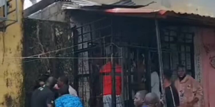 Yimbaya: 6 maisons ravagées par un incendie, des millions de GNF réduits en cendres