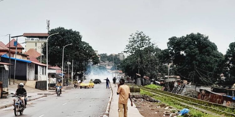 Cosa rails : des heurts entre manifestants et forces de l’ordre 